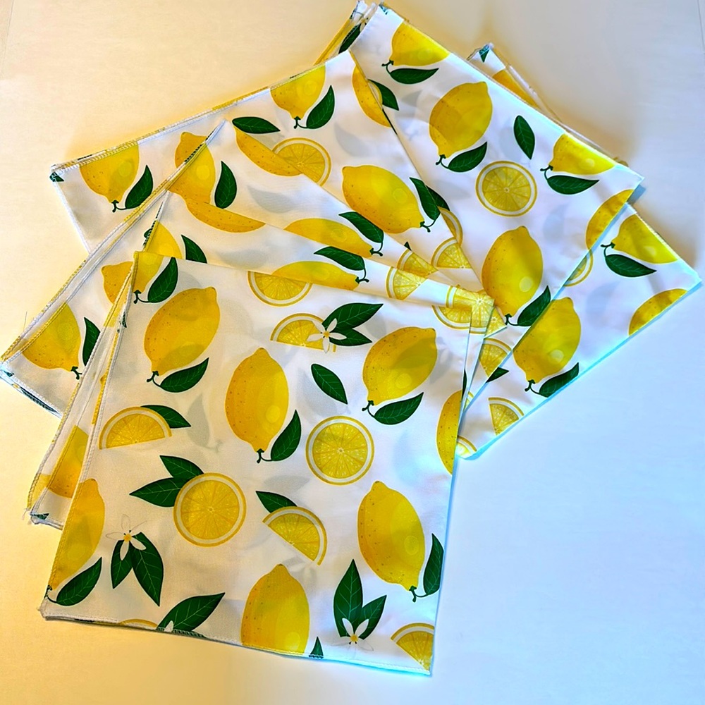 NWT Lemon placemats